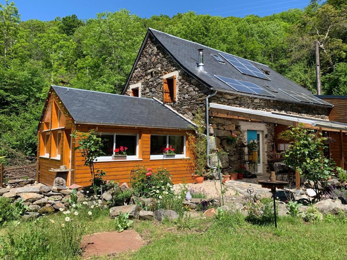 Chambres D'Hotes Le Lepadou-Bas Saint-Chély-dʼAubrac Exterior foto