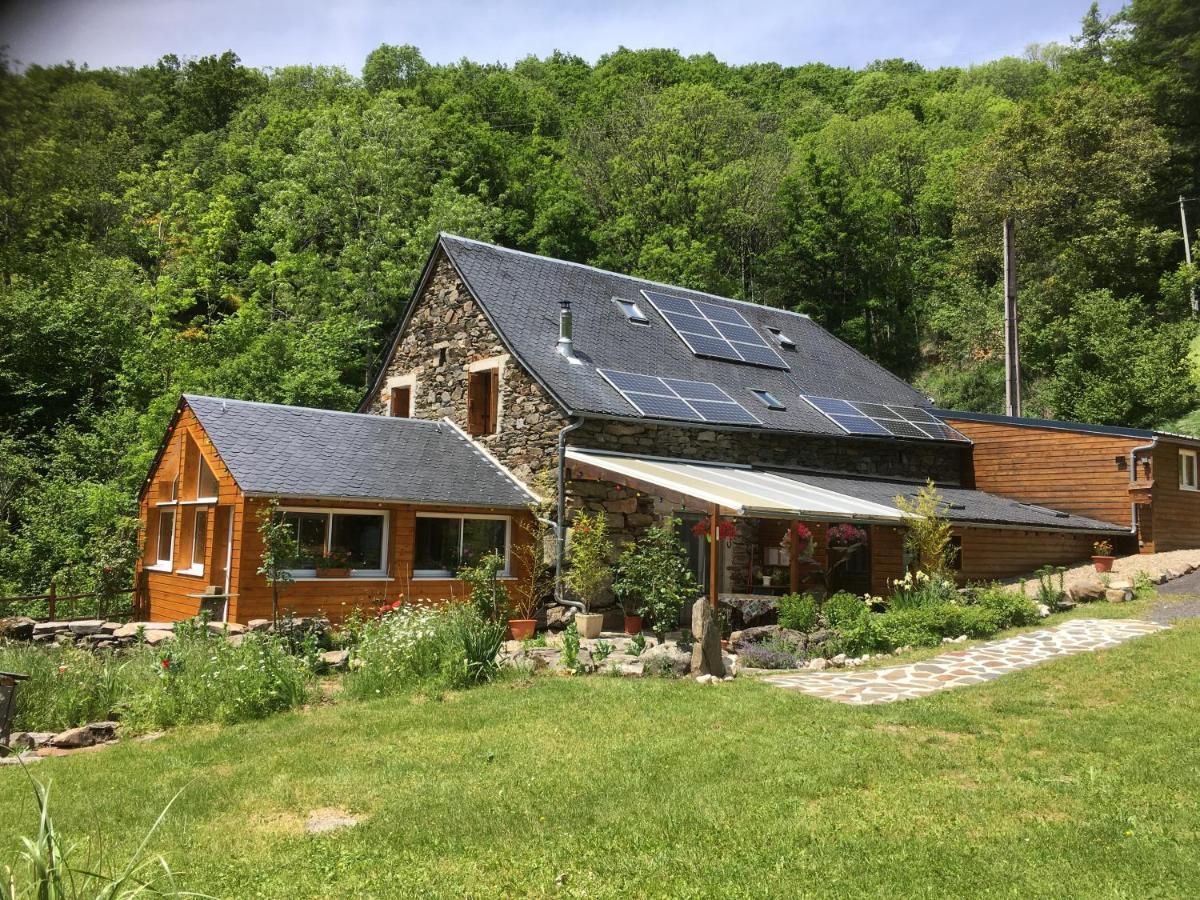 Chambres D'Hotes Le Lepadou-Bas Saint-Chély-dʼAubrac Exterior foto