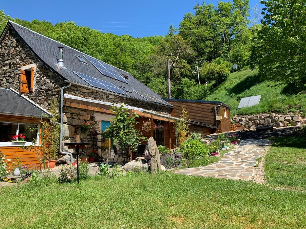 Chambres D'Hotes Le Lepadou-Bas Saint-Chély-dʼAubrac Exterior foto
