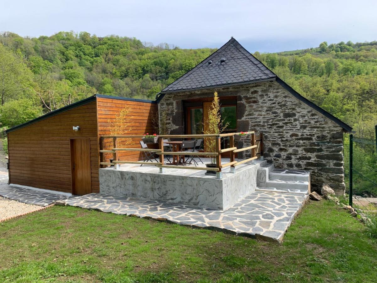 Chambres D'Hotes Le Lepadou-Bas Saint-Chély-dʼAubrac Exterior foto
