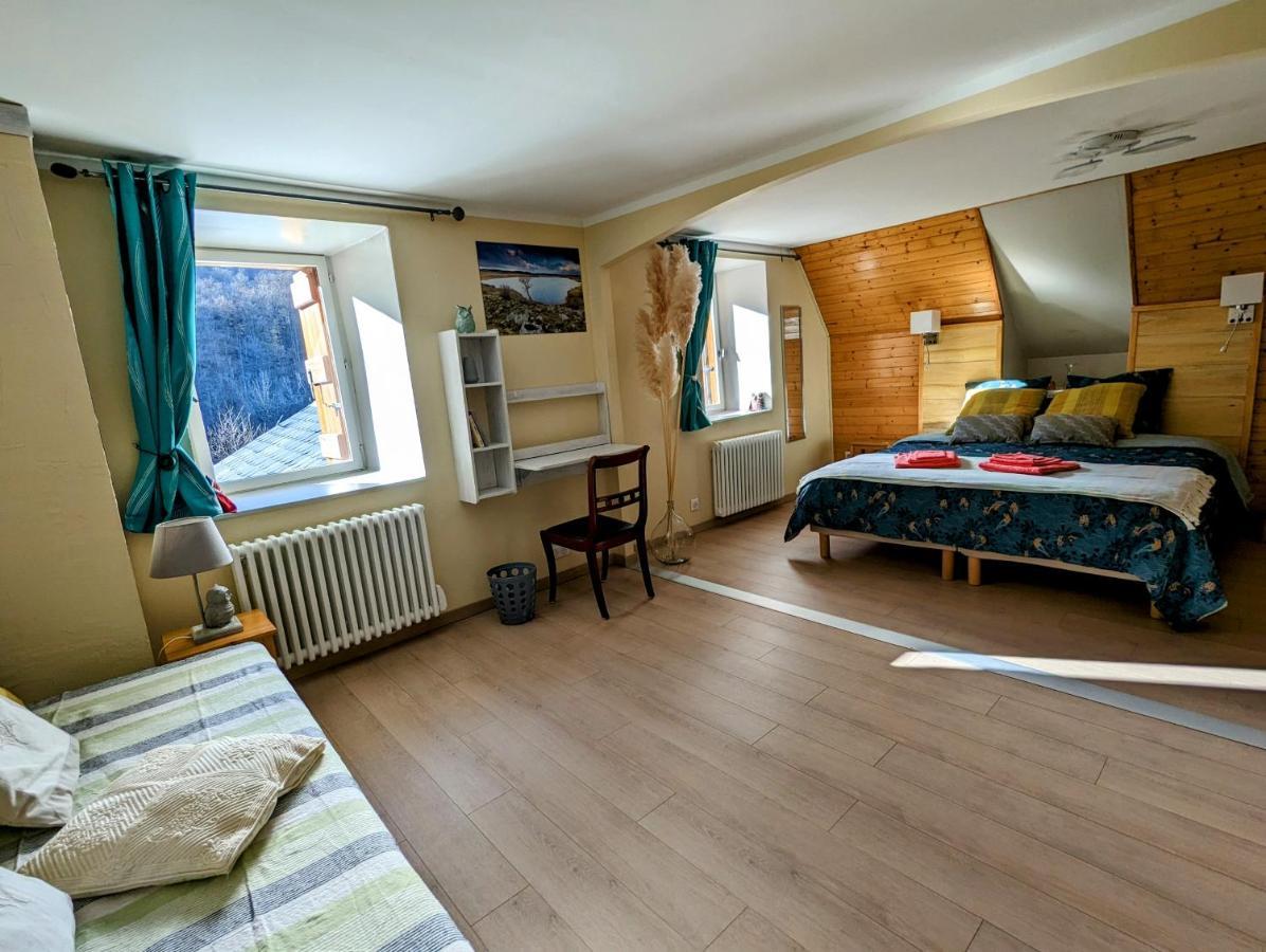 Chambres D'Hotes Le Lepadou-Bas Saint-Chély-dʼAubrac Exterior foto